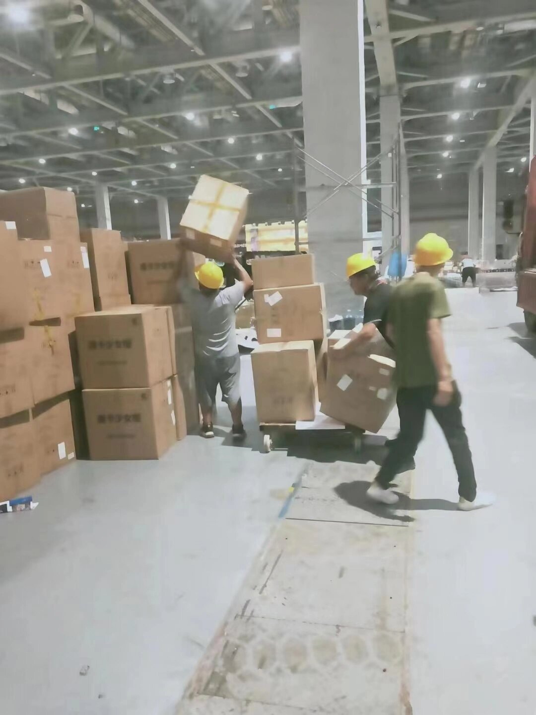 专业临时搬运装卸服务 覆盖搬家、厂房搬迁与设备运输