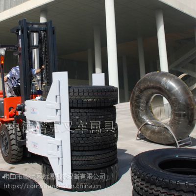 广东佛山中德诺克叉车属具 轮胎夹的专业搬运解决方案